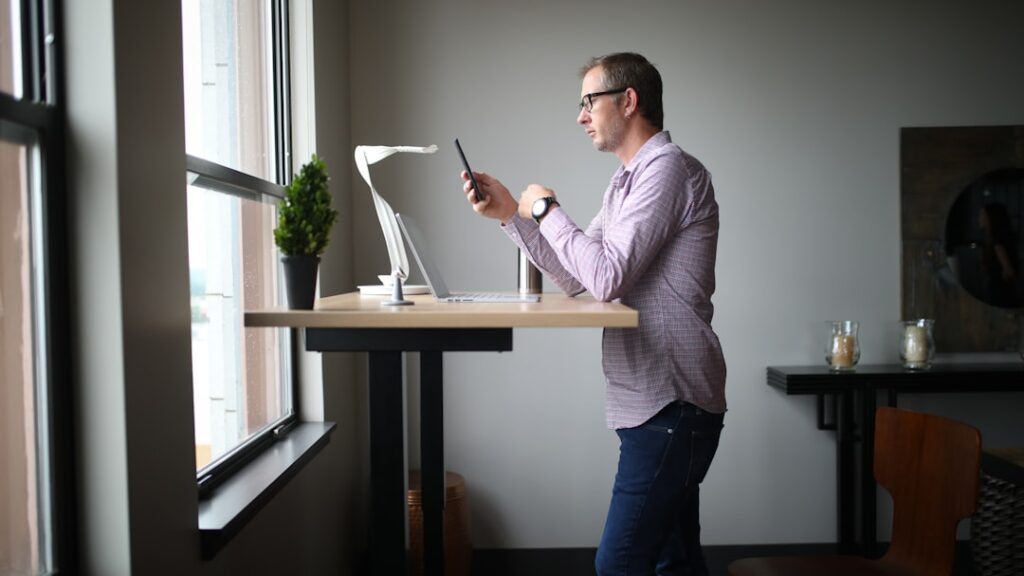 Photo Standing desk