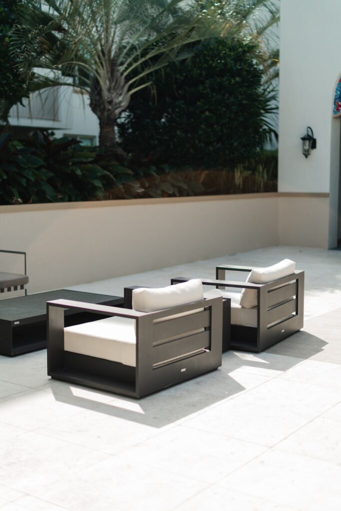 Photo "office furniture sale Dubai"