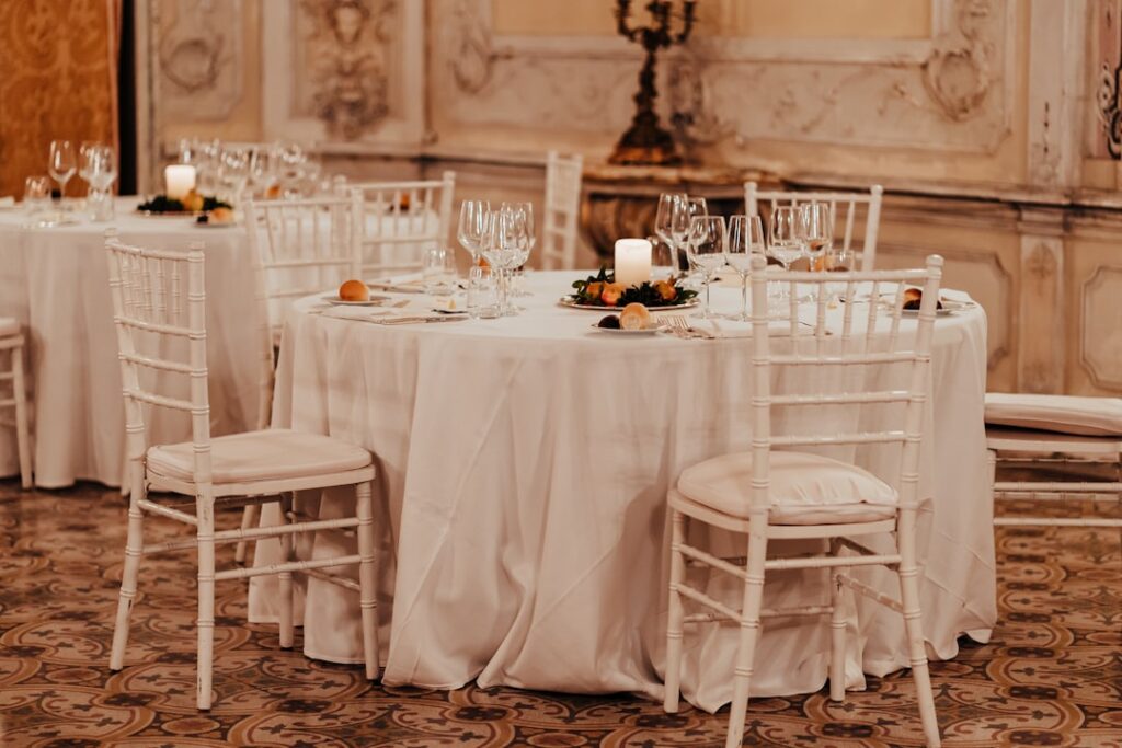 Photo Elegant chairs