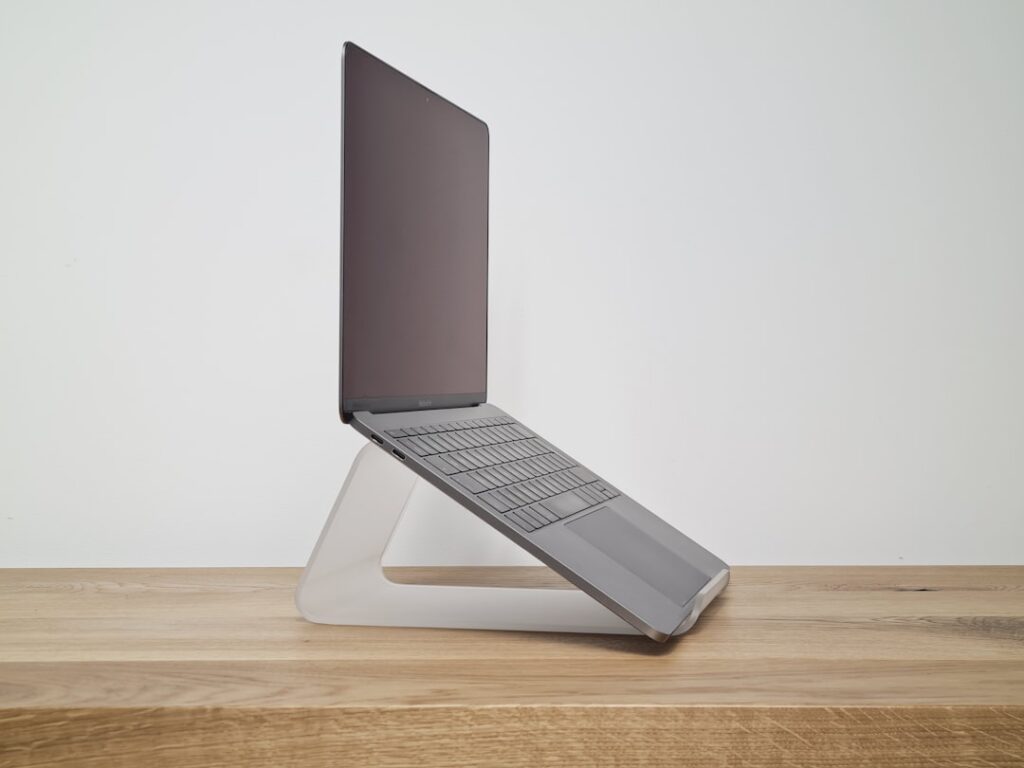 Photo stand desk