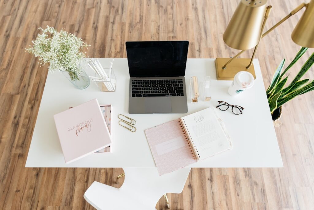Photo office desk