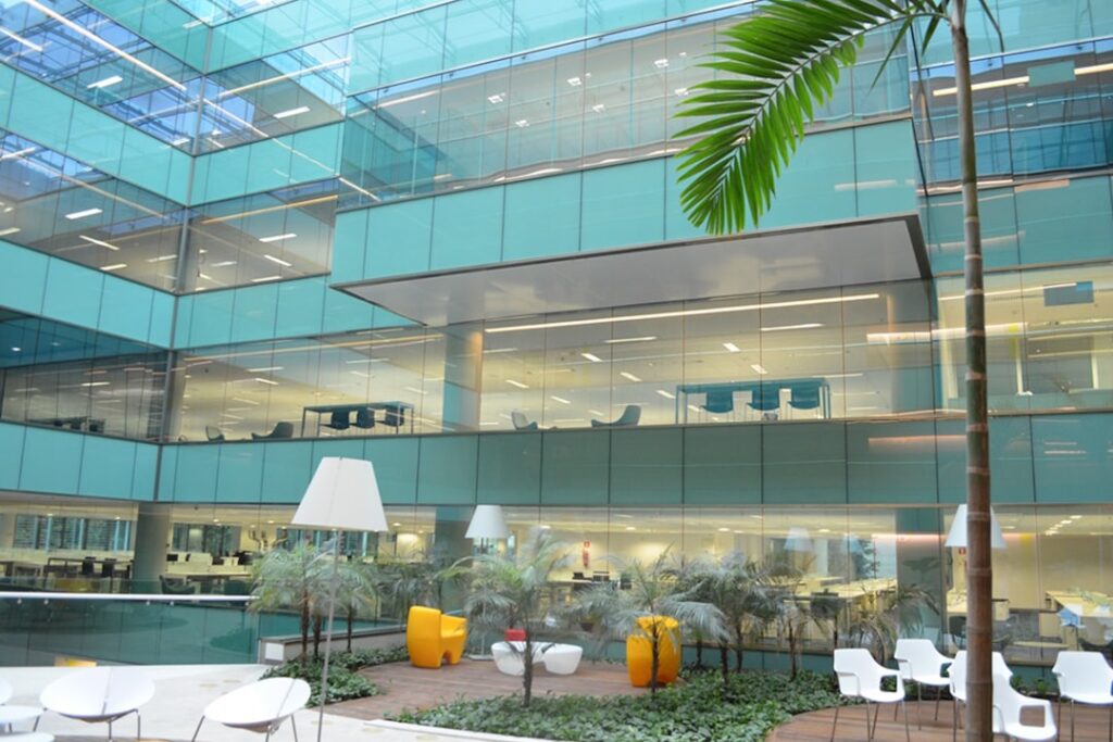 Photo office furniture suppliers Dubai