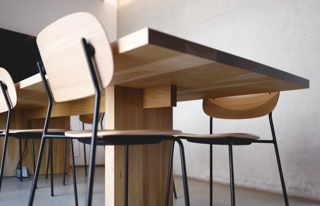 Photo height adjustable desks Dubai